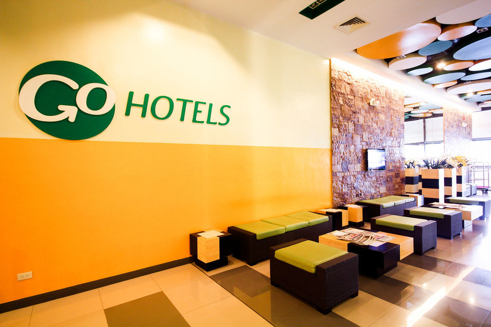 Go Hotels Iloilo Esterno foto
